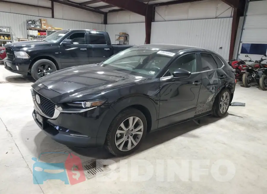 3MVDMBBL7MM245176 Photo# 1