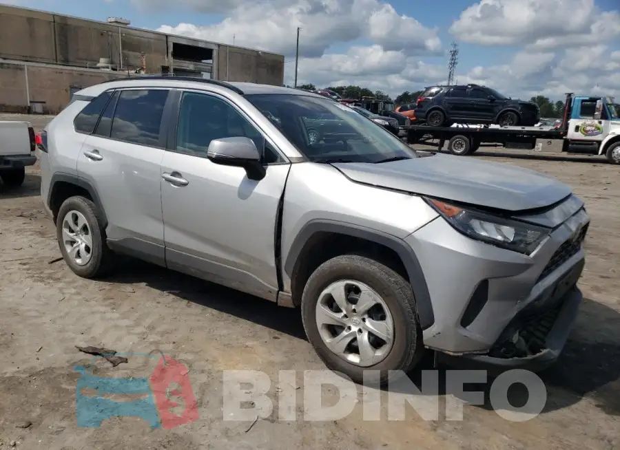 2T3G1RFV6KW001414 Photo# 4