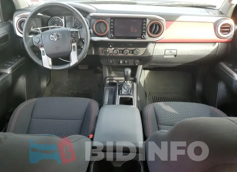 3TMCZ5AN1LM361913 Photo# 8