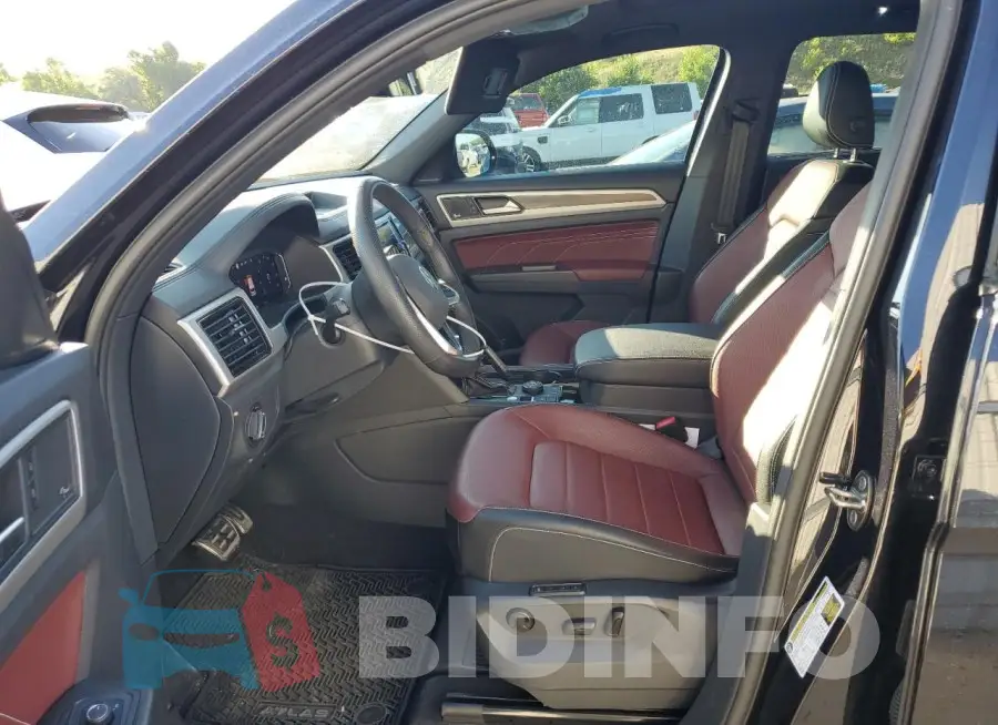 1V2FE2CA4PC224505 Photo# 7