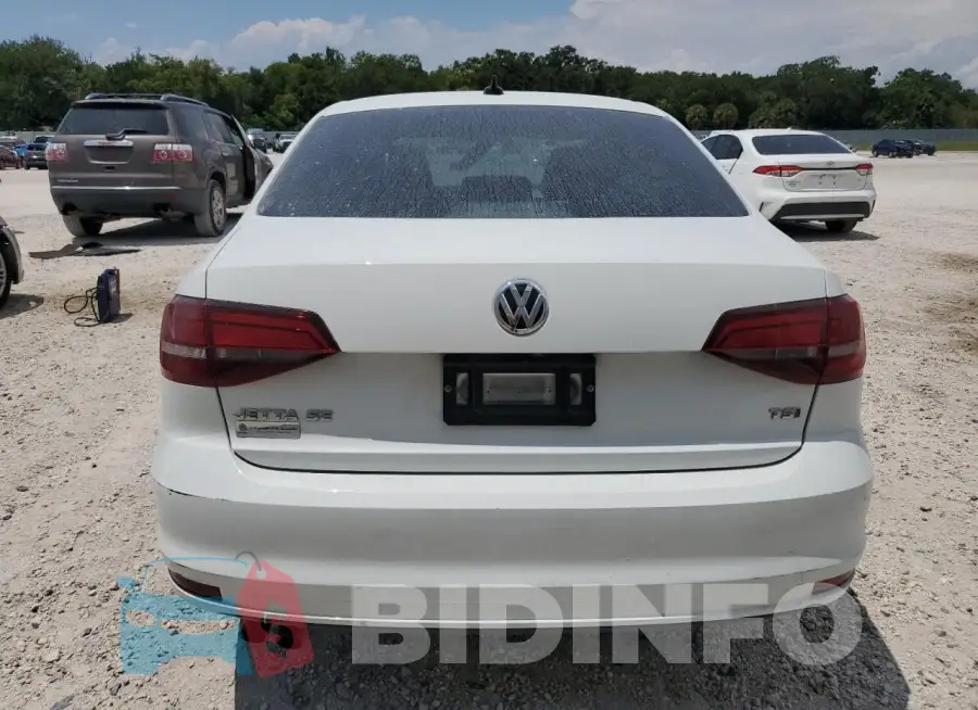 3VWDB7AJ4HM335327 Photo# 6