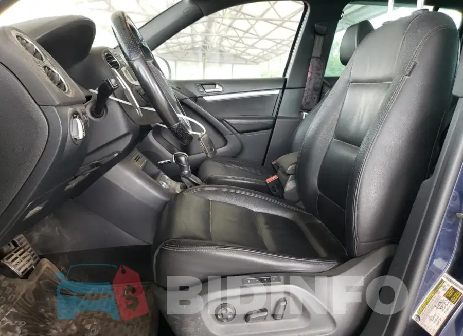 WVGAV7AX1FW114827 Photo# 7