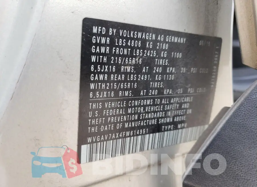 WVGAV7AX4FW614951 Photo# 14