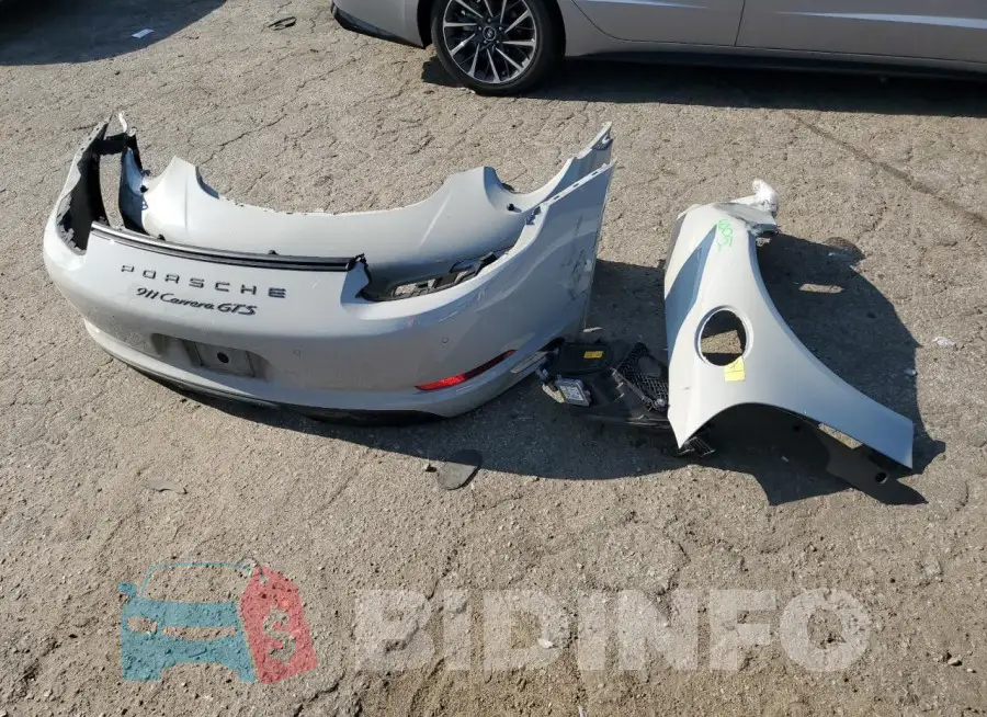 WP0AB2A93JS122882 Photo# 12