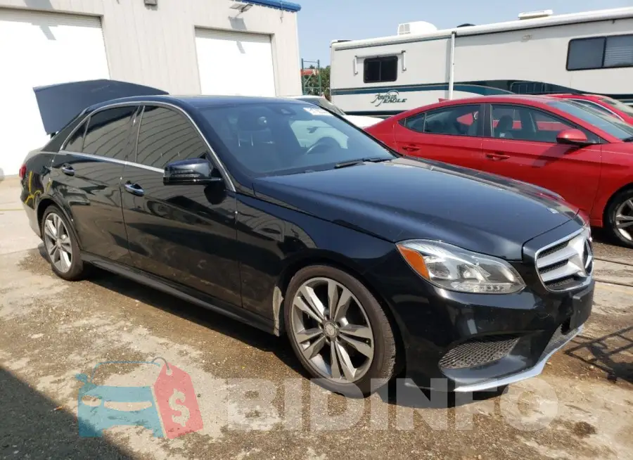WDDHF5KB2FB121774 Photo# 4