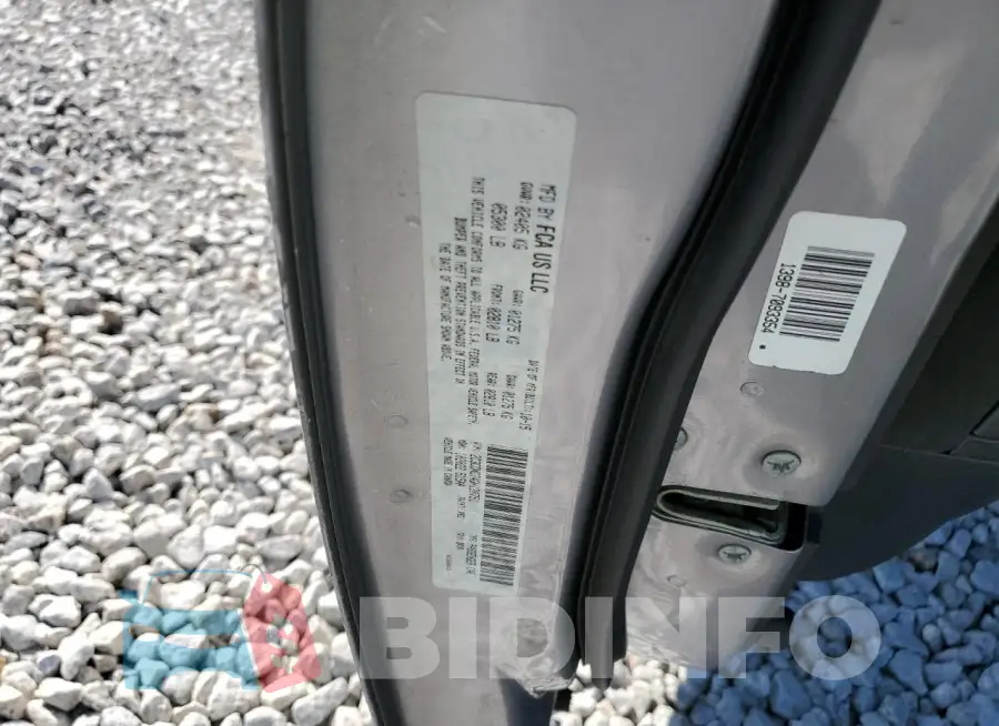 2C3CDXCT4GH120751 Photo# 12