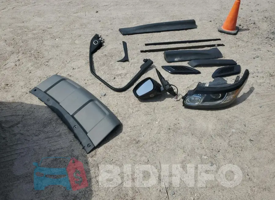 SALWG2FV8HA154670 Photo# 13