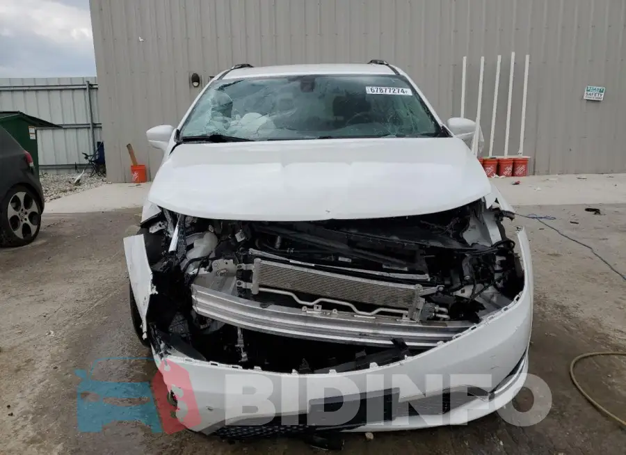 2C4RC1EG1LR104324 Photo# 5