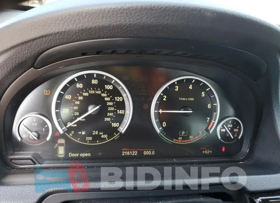 WBA5M2C55FD872279 Photo# 9