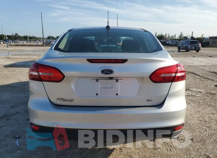 1FADP3F27JL249120 Photo# 6