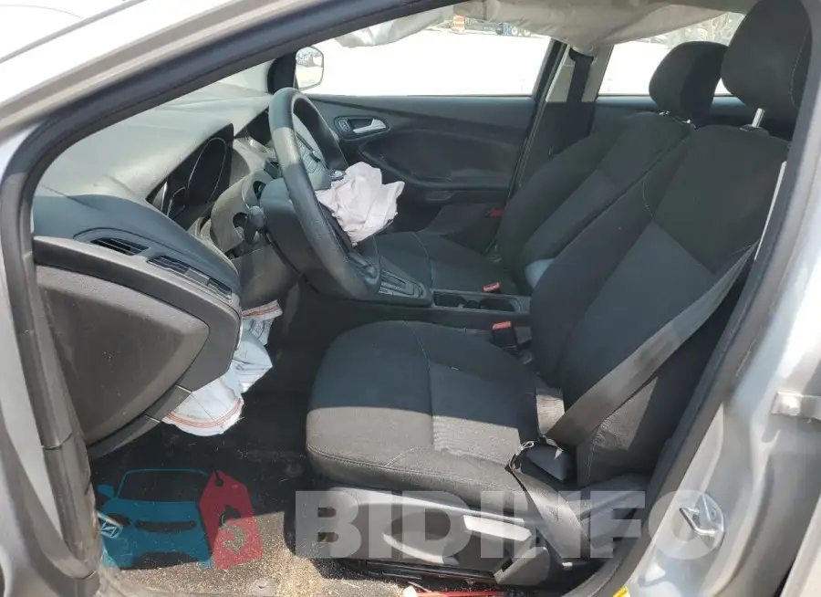 1FADP3F2XJL223465 Photo# 7