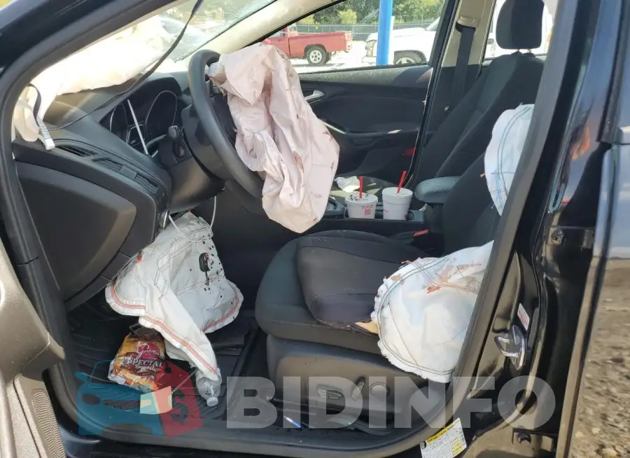 1FADP3FE7GL201863 Photo# 7