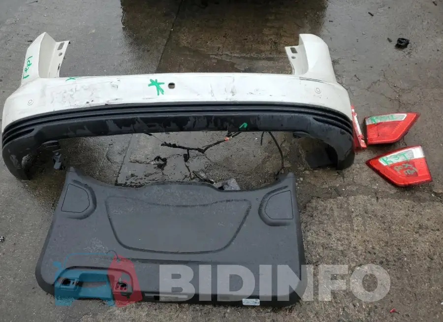 1FADP5CU7FL118441 Photo# 12