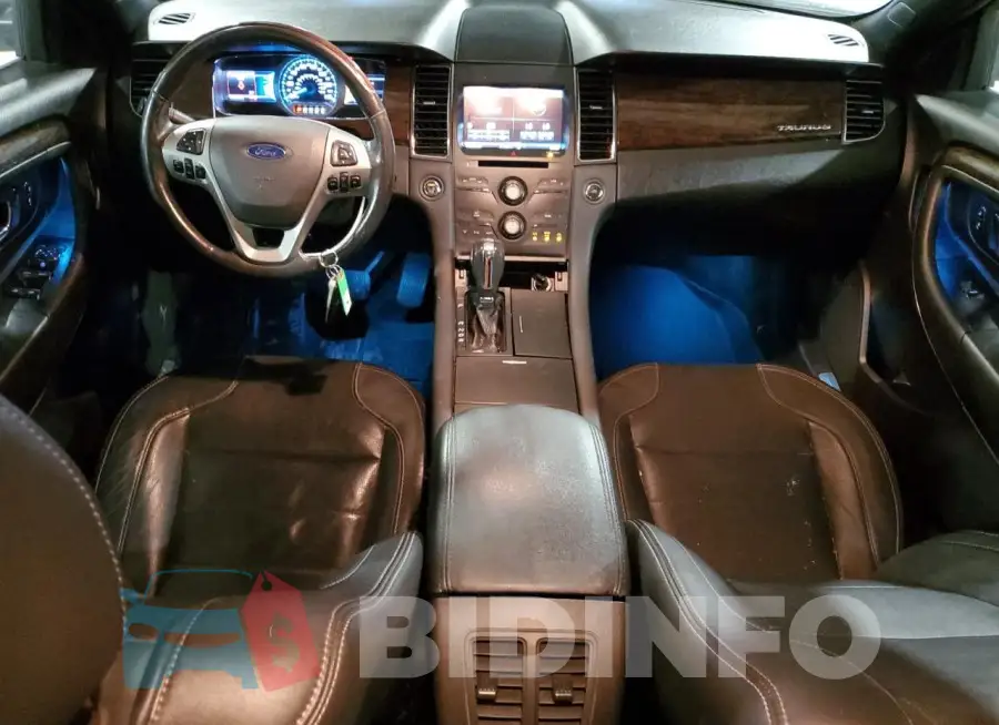 1FAHP2F80FG118501 Photo# 8