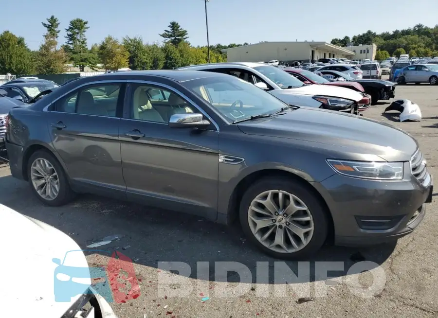 1FAHP2F84HG124093 Photo# 4