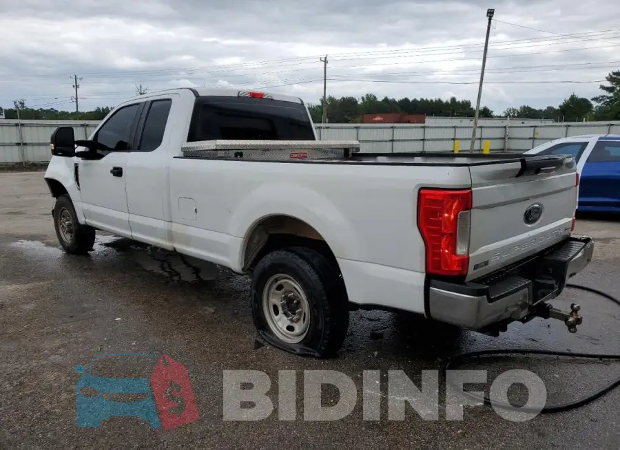 1FT7X2A67HEF29985 Photo# 2