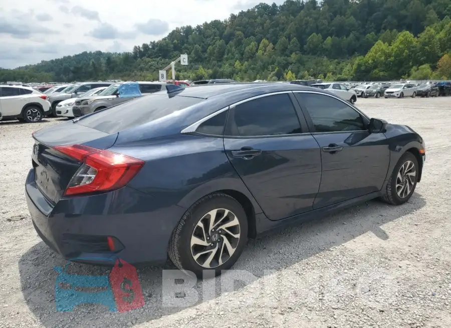 19XFC2F77JE011782 Photo# 3