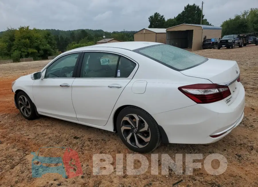 1HGCR2F80GA080644 Photo# 2