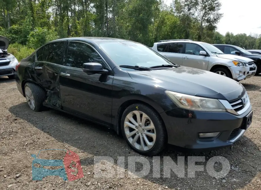 1HGCR3F93FA801052 Photo# 4