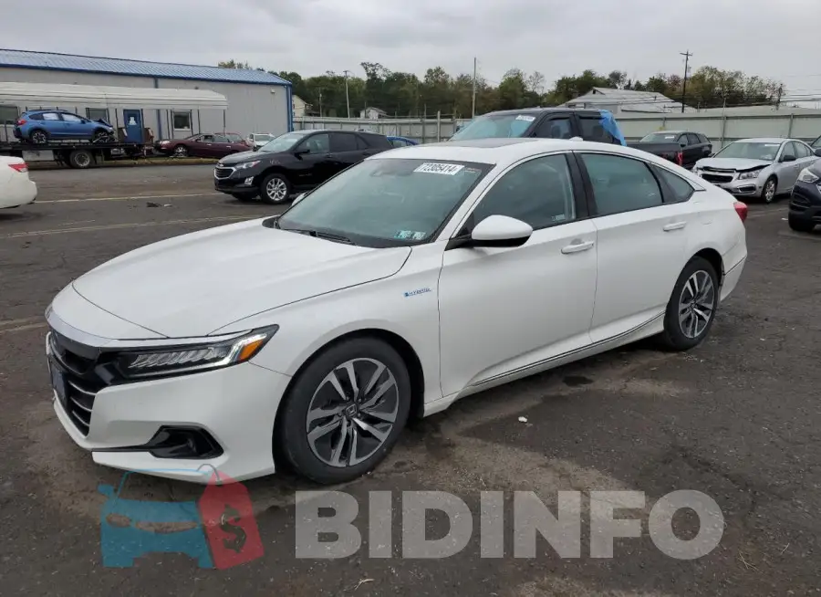 1HGCV3F40MA010572 Photo# 1