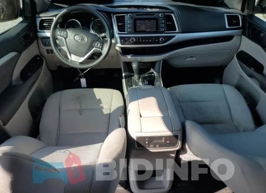 5TDZZRFH3JS252693 Photo# 8