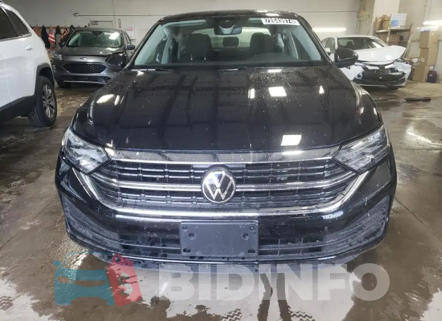 3VW5M7BU9RM029149 Photo# 5