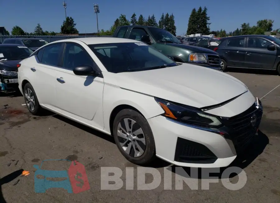 1N4BL4BV8RN368819 Photo# 4