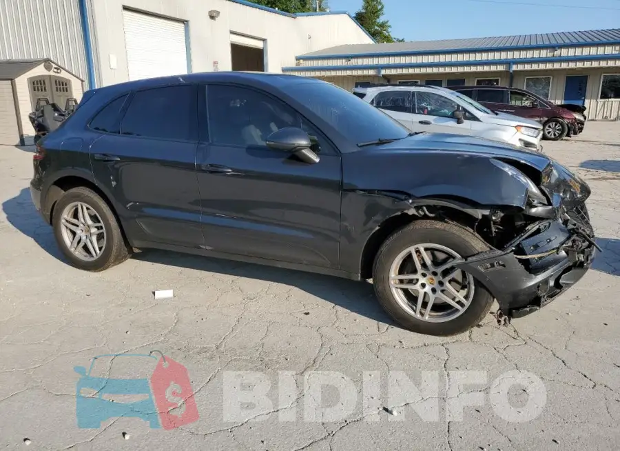 WP1AA2A59JLB15847 Photo# 4