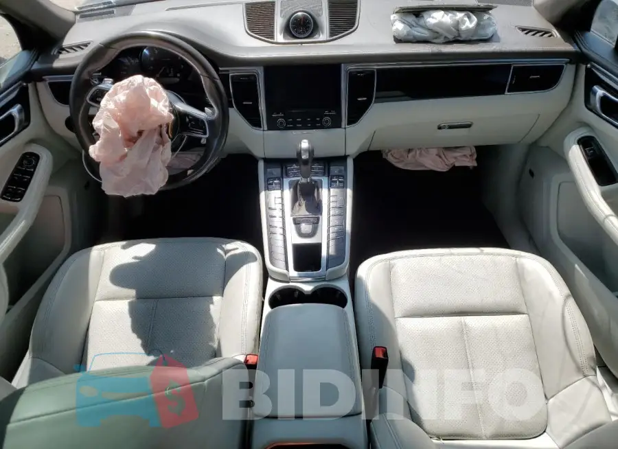 WP1AA2A59JLB15847 Photo# 8