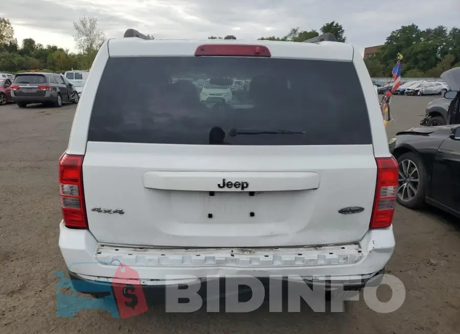 1C4NJRFB7FD239837 Photo# 6