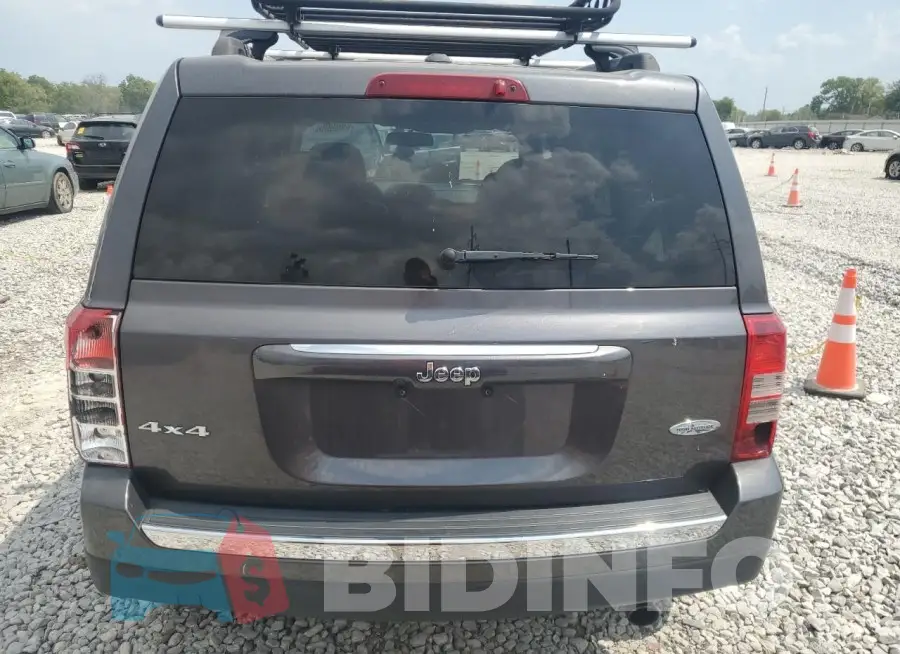 1C4NJRFB9GD501732 Photo# 6