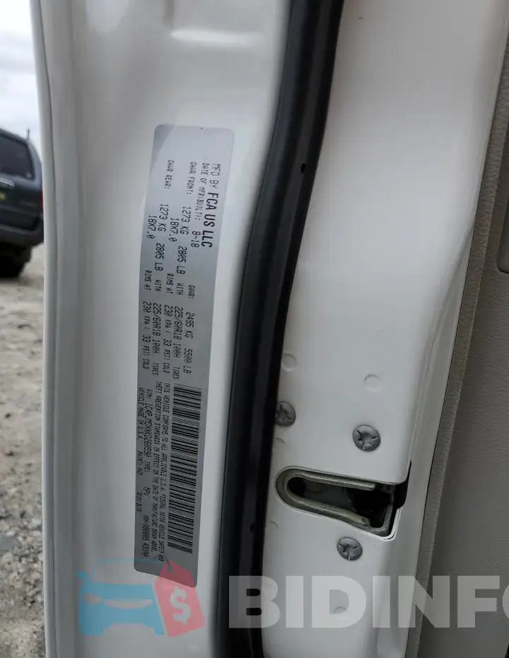 1C4PJMDXXKD260590 Photo# 13