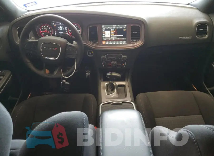 2C3CDXCT5PH701918 Photo# 8