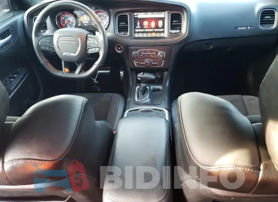 2C3CDXGJ2PH671642 Photo# 8