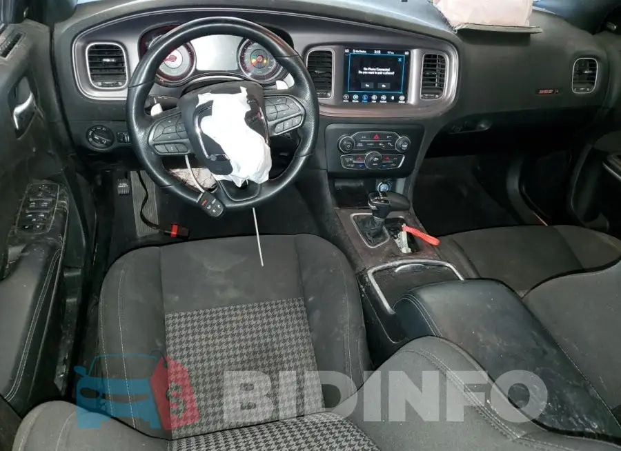 2C3CDXGJ7PH682846 Photo# 8