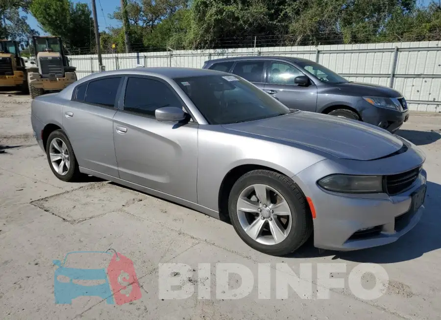 2C3CDXHG4GH154247 Photo# 4
