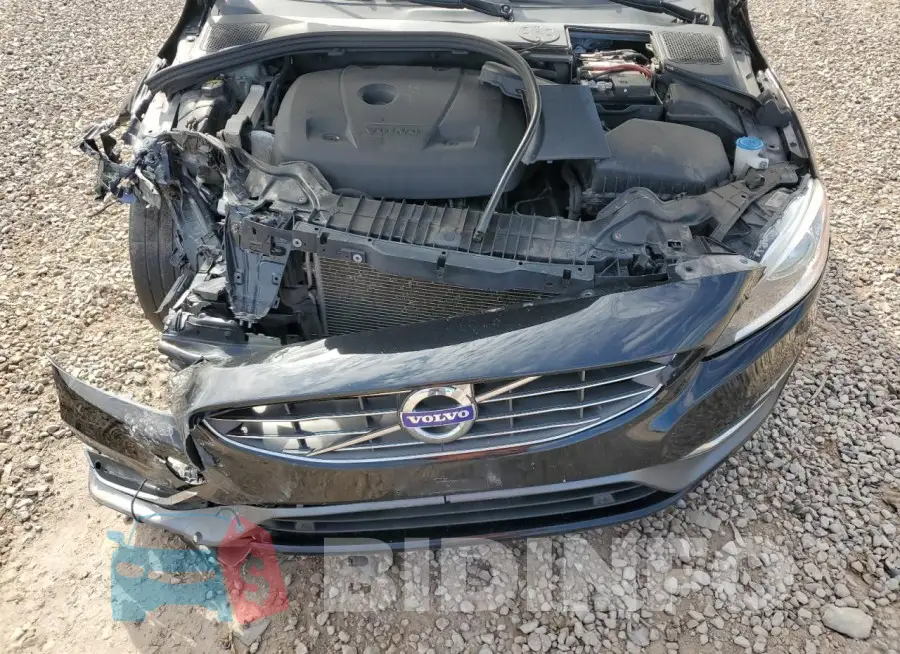 LYV402TK8HB195645 Photo# 11