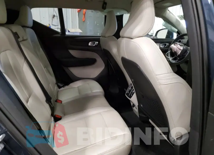 YV4162UK9M2433432 Photo# 11