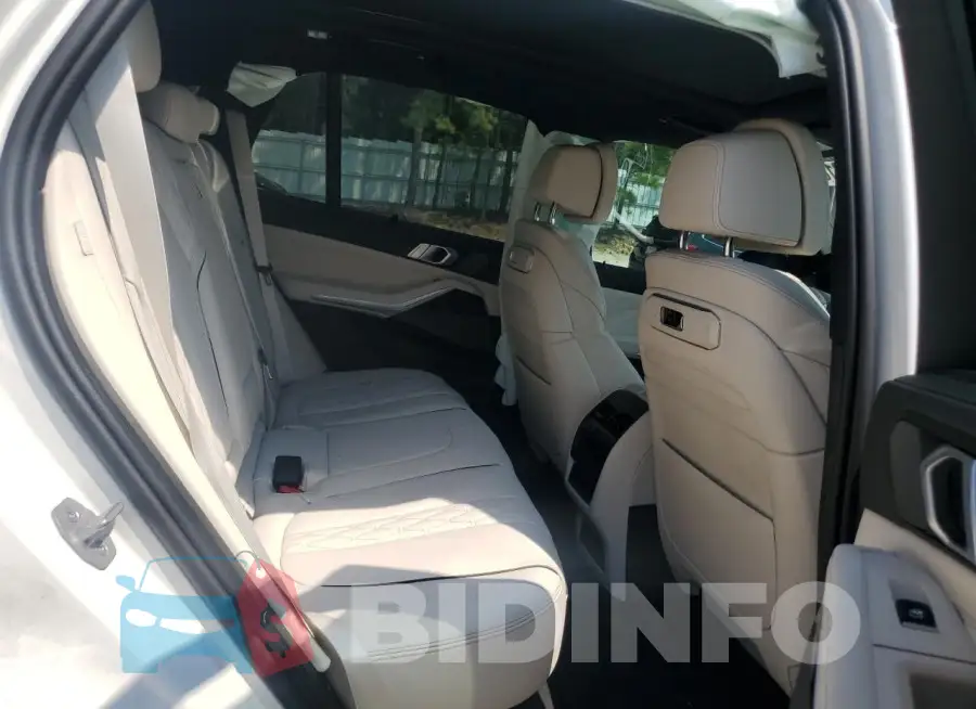 5UX23EU03R9V80830 Photo# 11