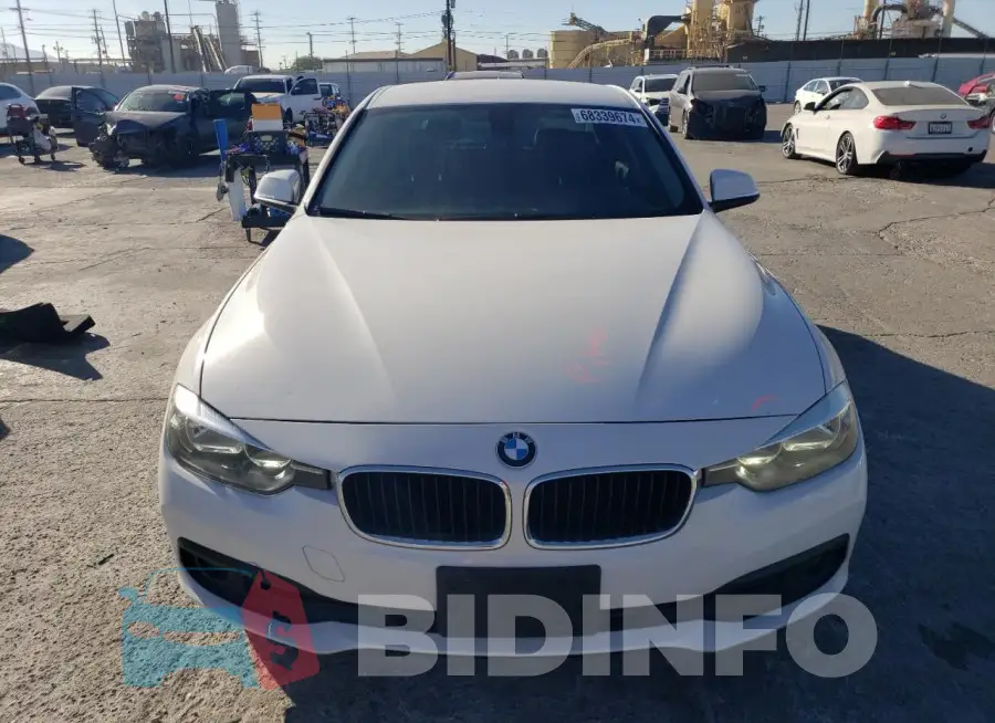 WBA8E1G59GNT99271 Photo# 5