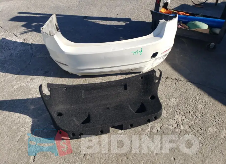 WBA8E1G59GNT99271 Photo# 12