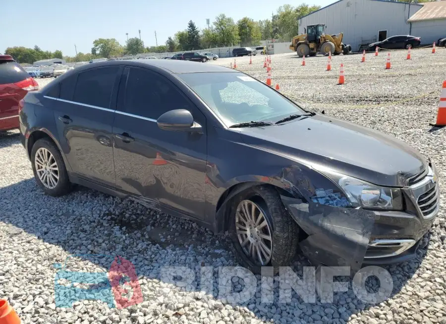 1G1PE5SB3F7196827 Photo# 4