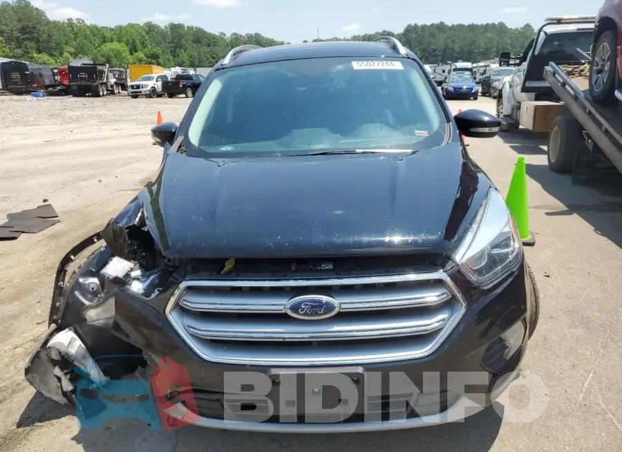 1FMCU9J95HUD66183 Photo# 5