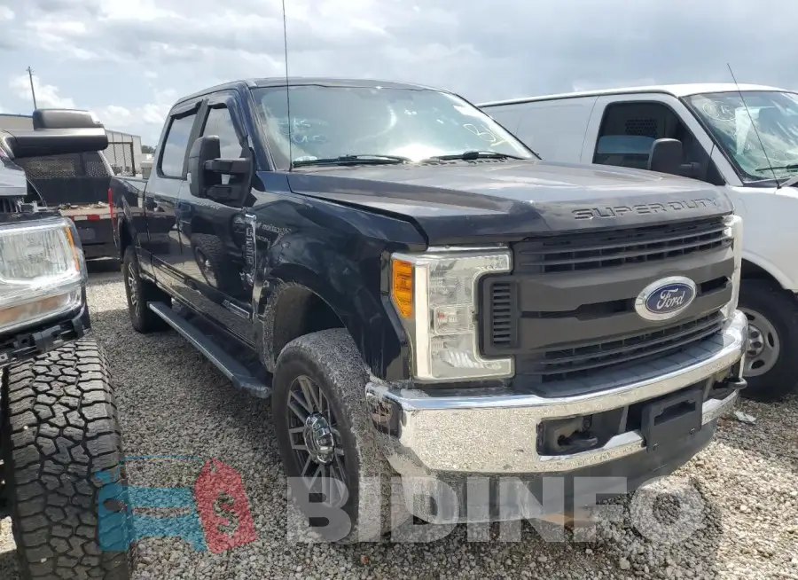 1FT7W2BT1HEC67713 Photo# 4