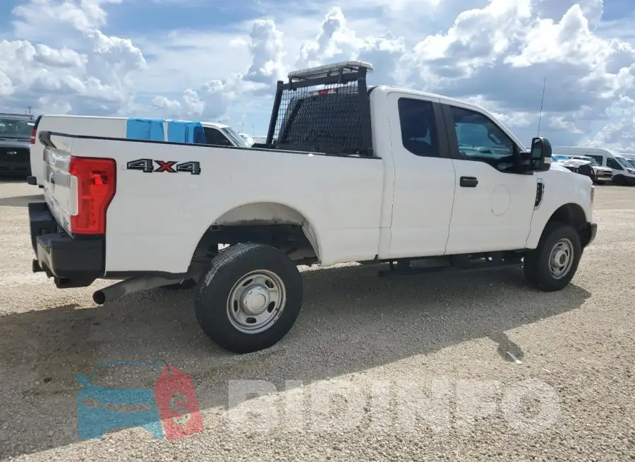 1FT8X3B60KEE25208 Photo# 3