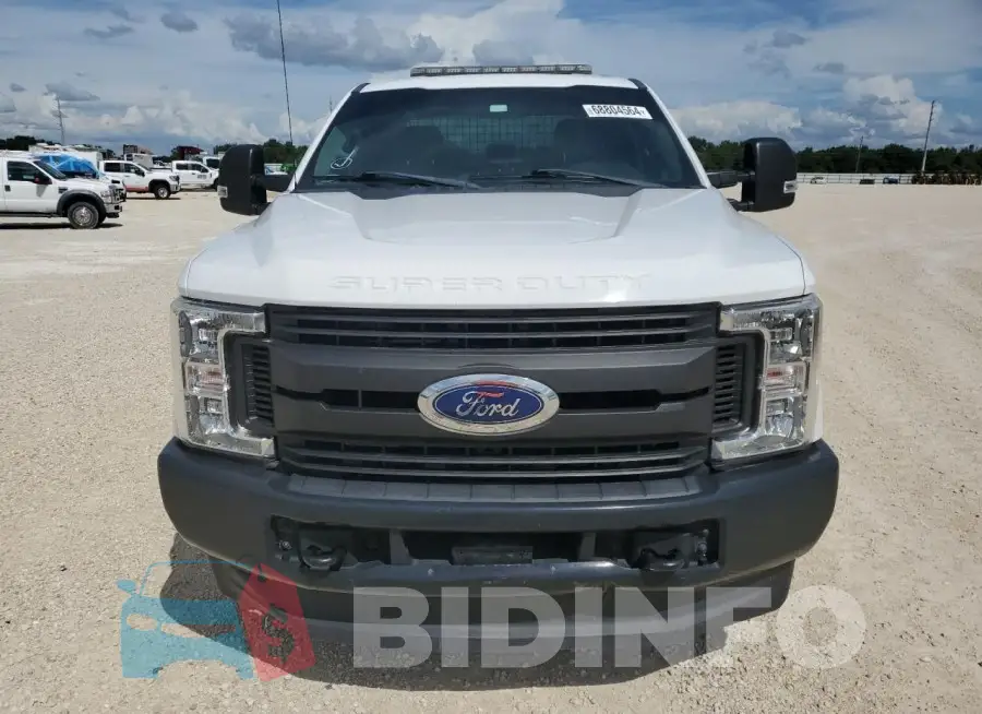 1FT8X3B60KEE25208 Photo# 5