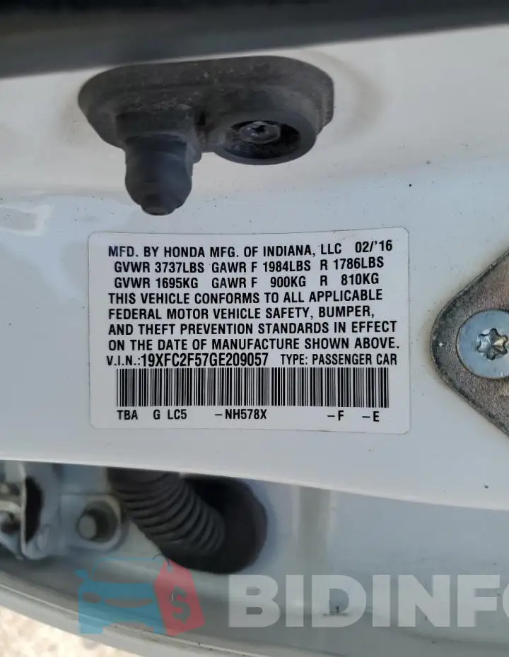 19XFC2F57GE209057 Photo# 13