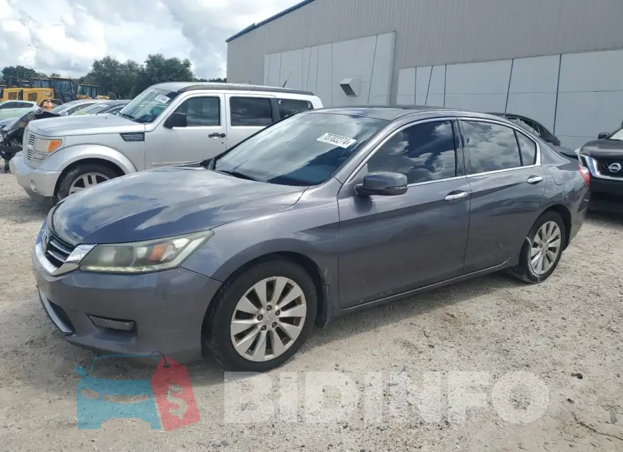 1HGCR3F85FA008164 Photo# 1