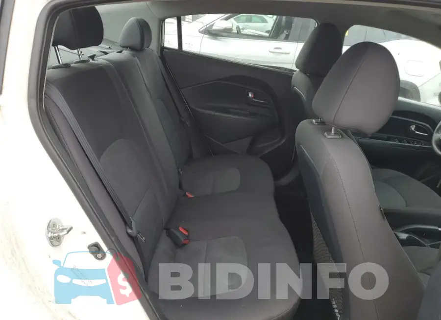 KNADM4A31G6548714 Photo# 10