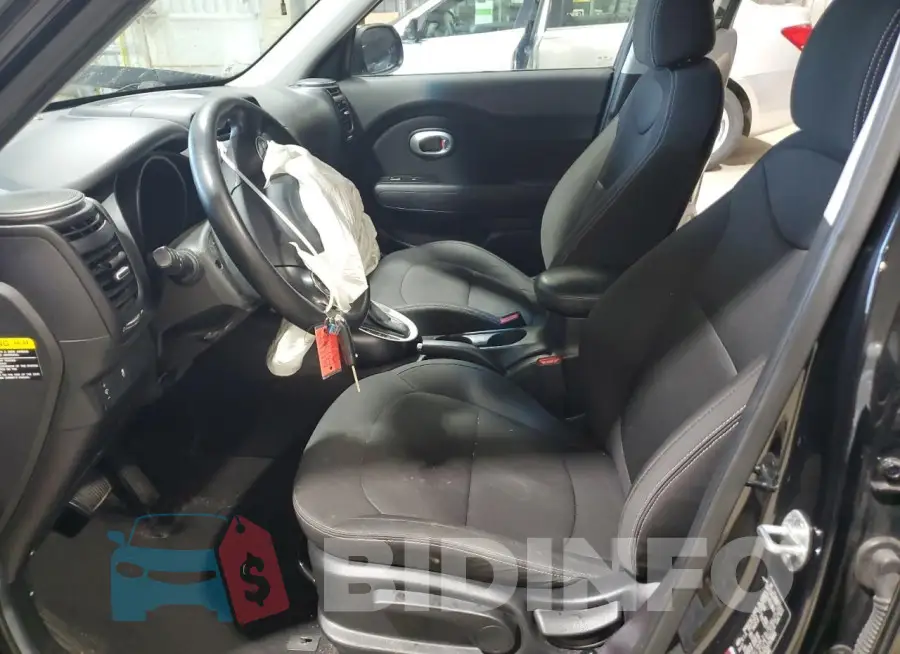 KNDJN2A20J7578853 Photo# 7
